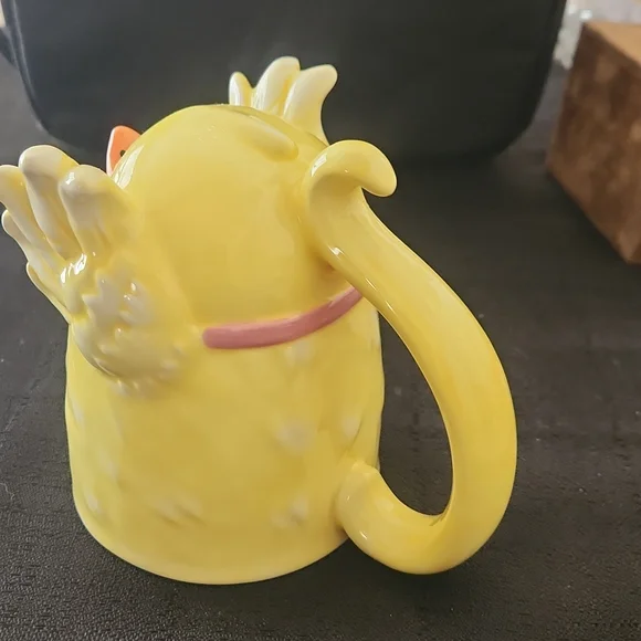 VINTAGE ADORABLE UPSIDE-DOWN BABY CHICK TEA CAP. - Picture 3 of 12